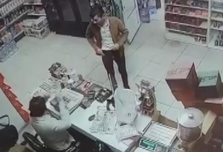 İzmir'de iğrenç görüntü: Sapık kısa sürede yakalandı
