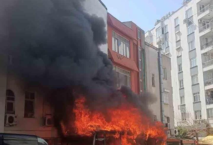 Park halindeki otobüs 'yakıldı' iddiası