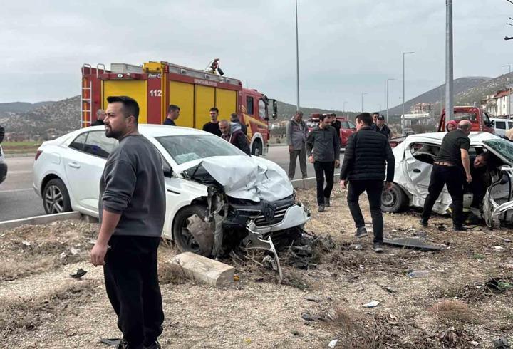 Isparta'da kaza: 1 ölü, 4 yaralı