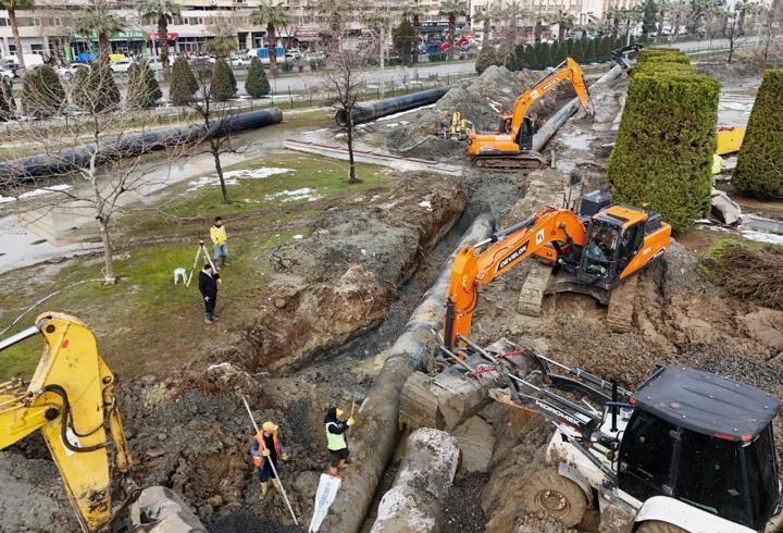 Samsun'da yağmur suyu kollektör hatları güçlendiriliyor