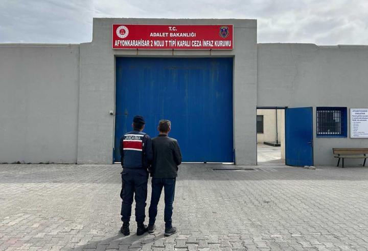 Dolandırıcılık hükümlüsü yakalandı