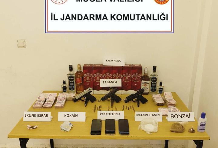 Bodrum’da 6 adrese uyuşturucu baskını; 2 tutuklama