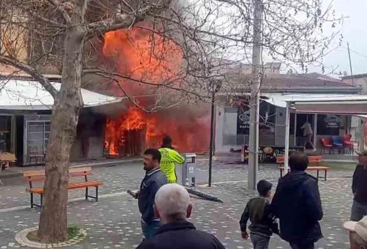 İş yeri yangında kül oldu