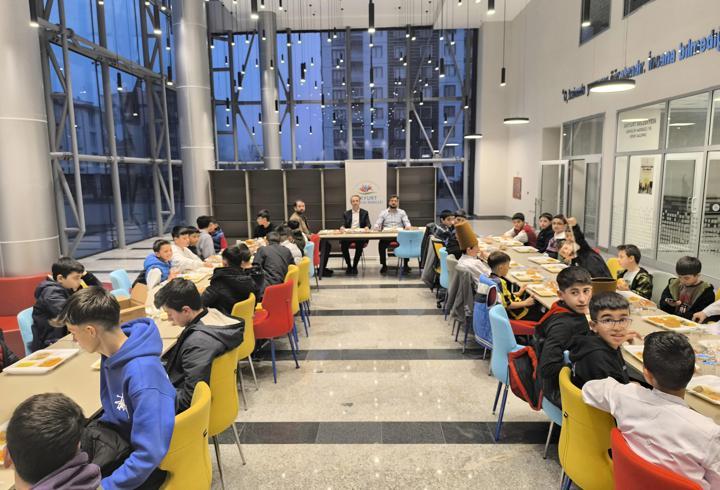 Akyurt'ta öğrencilere iftar programı düzenlendi
