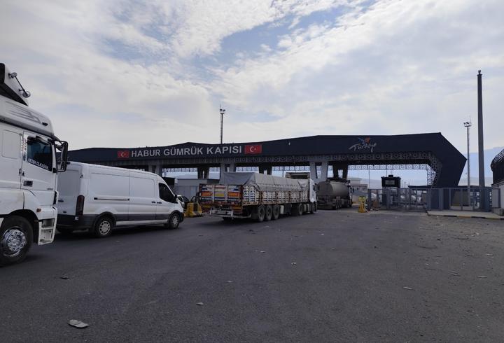 Habur Sınır Kapısı'nda araç kuyruğu