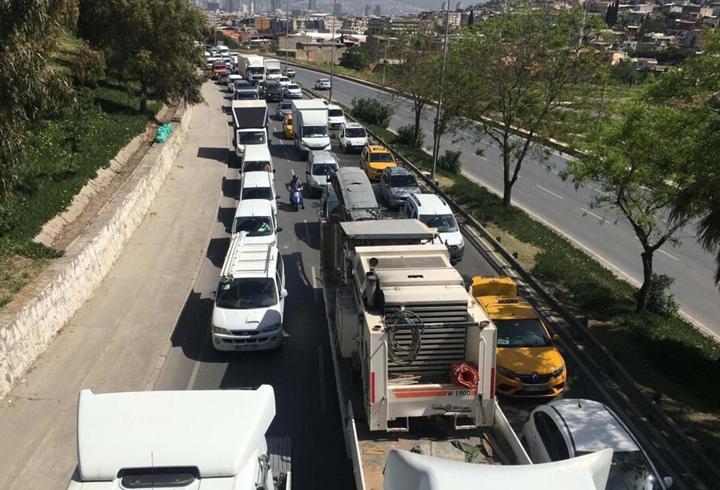 İzmir'de trafiğe kayıtlı araç sayısı arttı