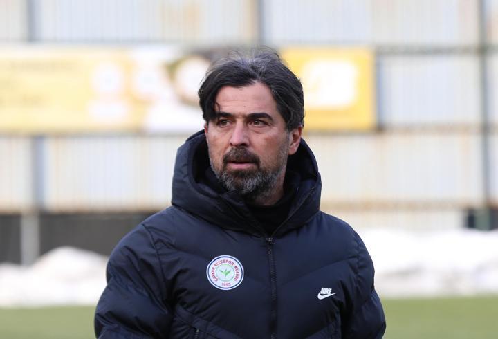 Çaykur Rizespor, İlhan Palut'la yola devam edecek