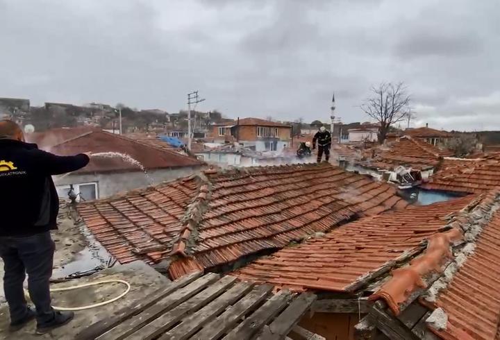 Tekirdağ’da yangın çıkan ev kullanılamaz hale geldi