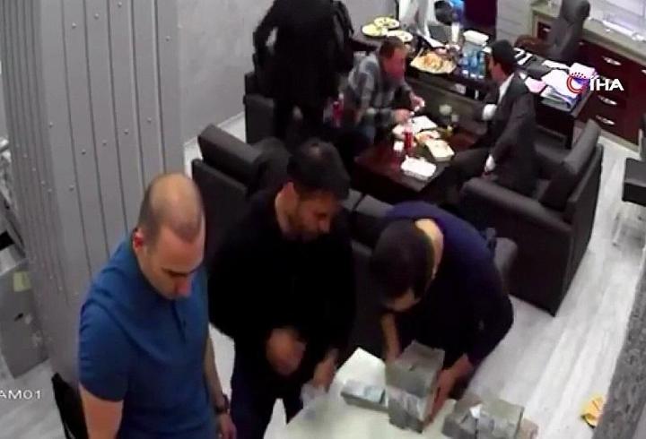 PARA SAYMA SKANDALI: İBB'ye operasyon bu görüntülerle başladı