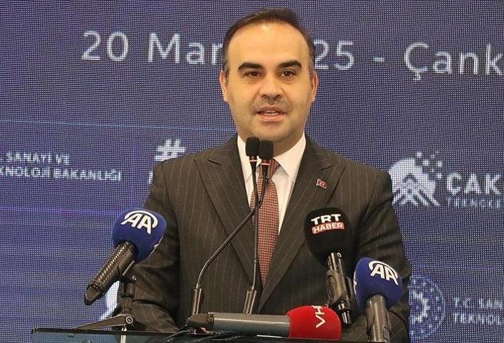Bakan Kacır: Bugün 2 milyon 700 bin kişi OSB'lerde üretim gücünü teşkil ediyor