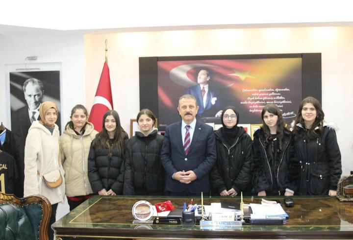 Başkan Koçal’dan lise öğrencilerinin projesine destek