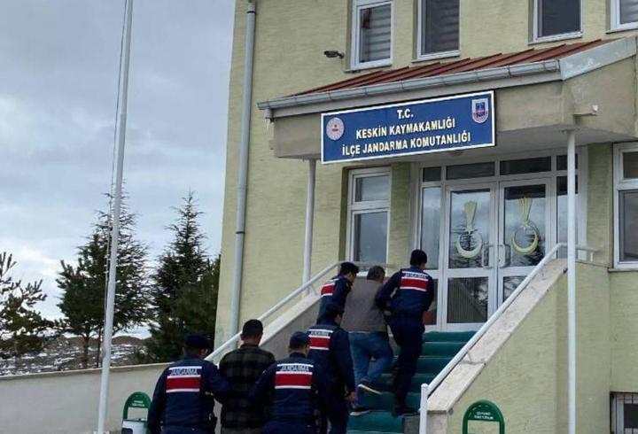 Kırıkkale'de traktör çalan 2 şüpheli tutuklandı