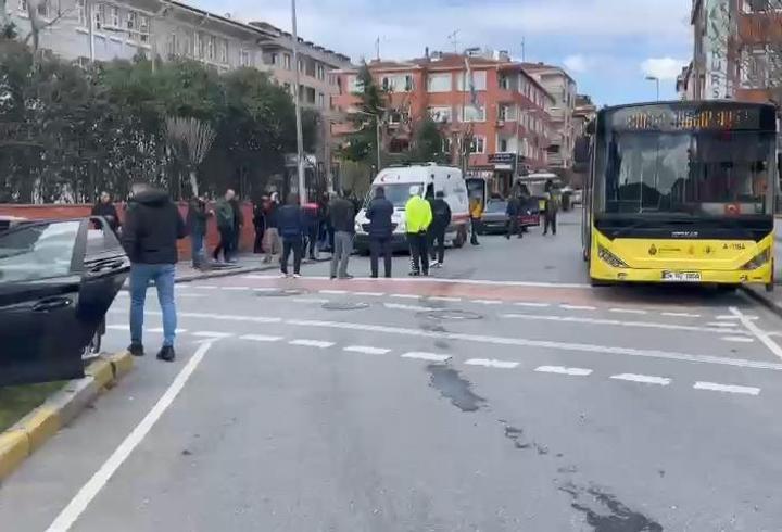 Küçükçekmece'de otomobile silahlı saldırı : 1 ölü