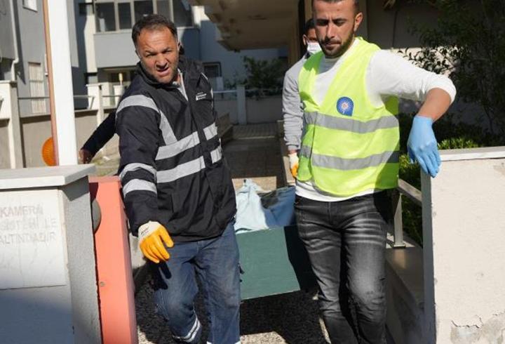 Antalya'da korkunç olay! Gardırobun içinde kendini yaktı