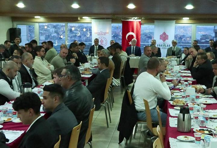 Roman vatandaşlar iftarda buluştu