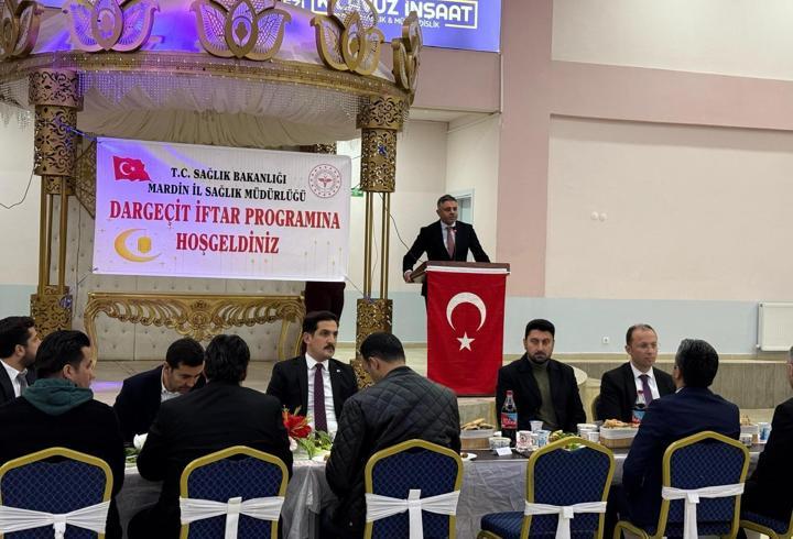 Mardin'de, sağlık çalışanları iftarda buluştu 