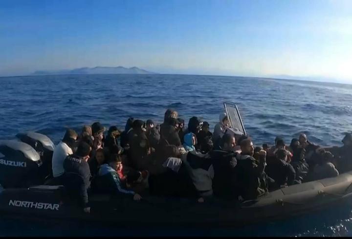 64 kaçak göçmen yakalandı