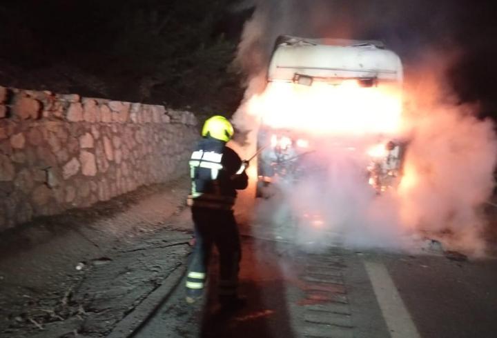 Otoyolda TIR yangını 