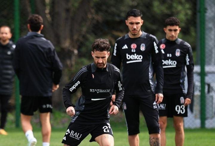 Beşiktaş'ta Galatasaray mesaisi sürdü
