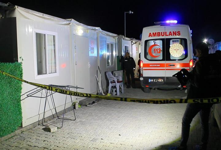 Oğluyla tartışan kişiyi tüfekle öldürdü