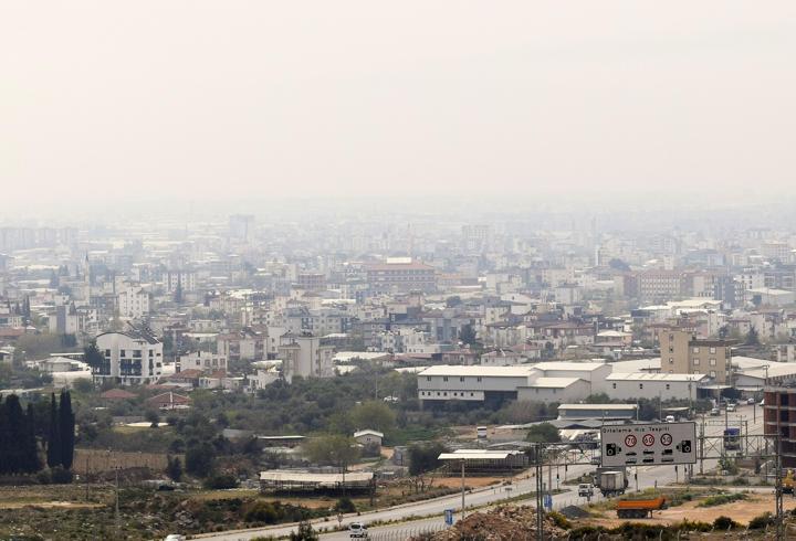 Çöl tozuna karşı maske uyarısı