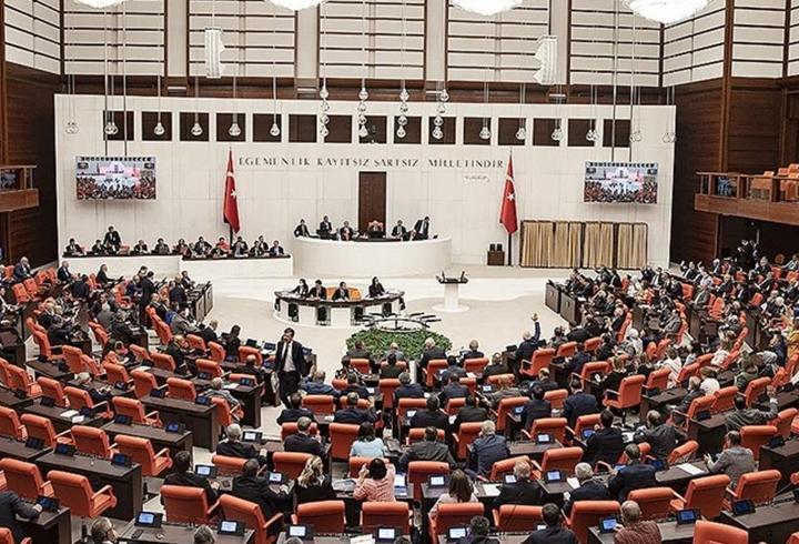 4 bin TL'lik emekli bayram ikramiyesi Meclis'te kabul edildi