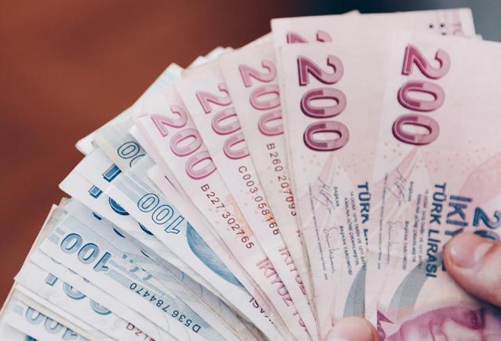 Emekliye 4 bin lira ikramiye Meclis'te kabul edildi