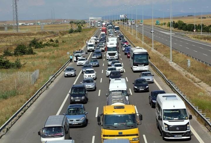 Her 10 kişiden 7’si kendi aracıyla yola çıkıyor