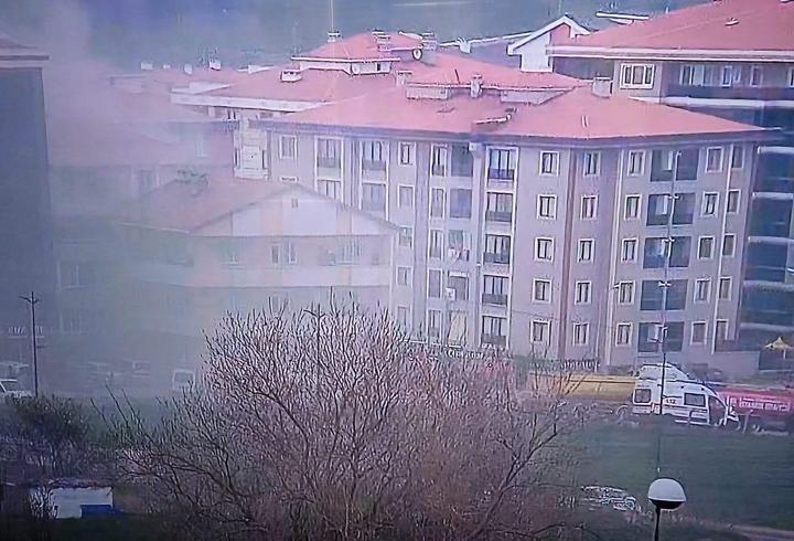 İstanbul- Silivri'de site otoparkında çıkan yangın söndürüldü