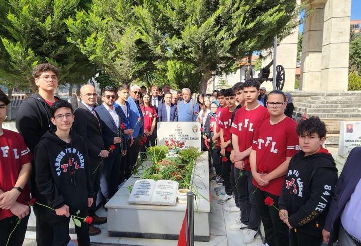 Tarsuslu şehit dualarla anıldı