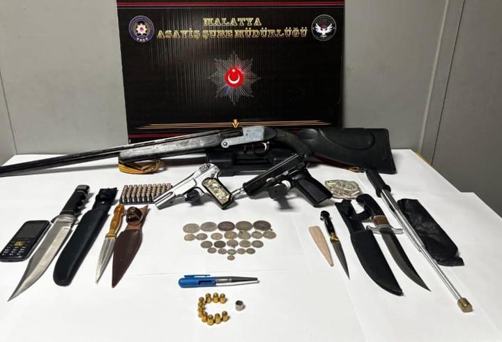 Malatya'da, oğlu ile tartışan kişiyi öldüren şüpheli yakalandı