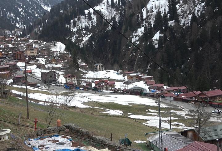Bayram tatili uzadı, Ayder'e ilgi arttı