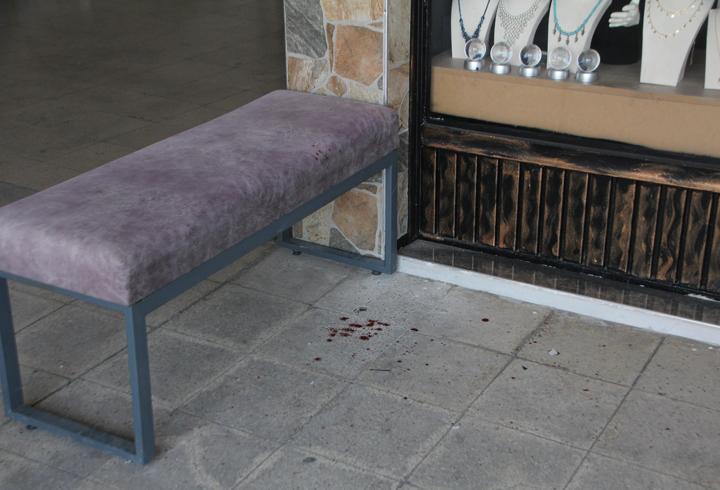Antalya'da kavga eden baba ile oğlu yaralandı