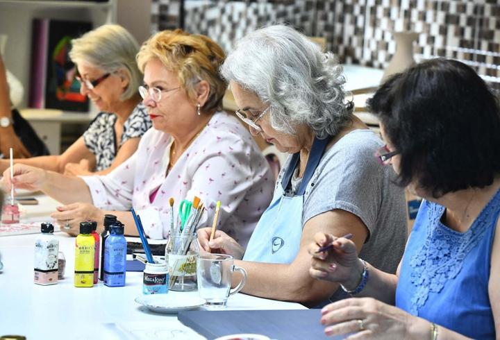 İzmir, Yaşlı Dostu Şehirler Ağı’na kabul edildi