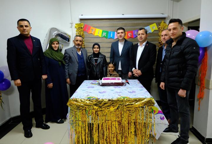 Şehit kızına sürpriz doğum günü
