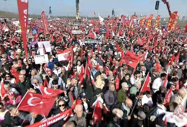 CHP'den Maltepe'de miting