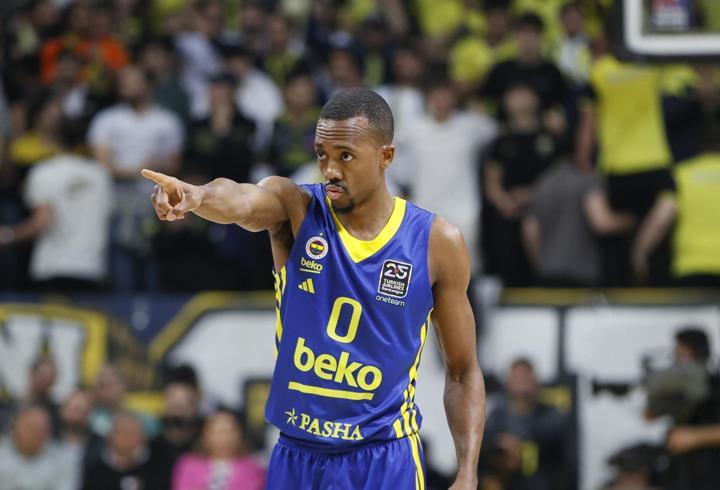 Fenerbahçe Beko'da Errick McCollum'un tedavisine başlandı