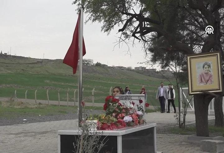 Ramazan Bayramı'nda Narin ve Rojin de unutulmadı