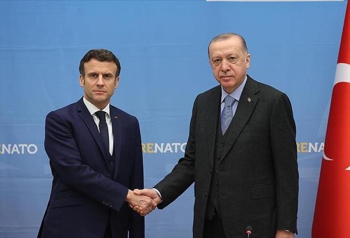 Cumhurbaşkanı Erdoğan, Macron ile telefonda görüştü