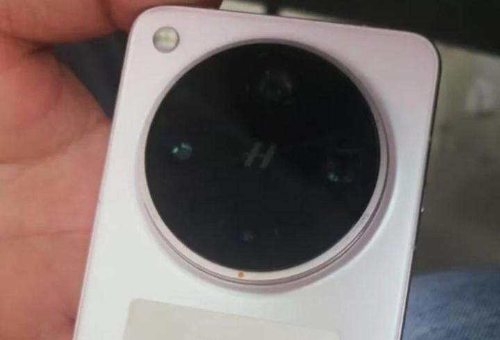 Find X8 Ultra, sızdırılan bir fotoğrafla gündeme oturdu