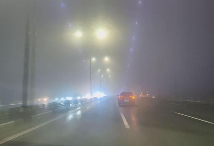 İstanbul'da sabah saatlerinde sis etkili oldu
