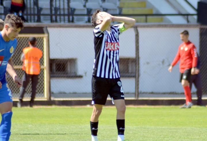 Nazillispor düştü düşüyor