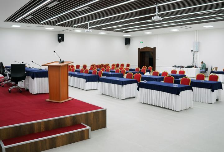 Nail Çakırhan salonu yenilendi