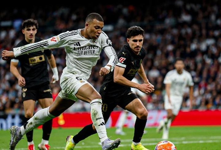 Real Madrid, şampiyonluk yarışında ağır yaralı