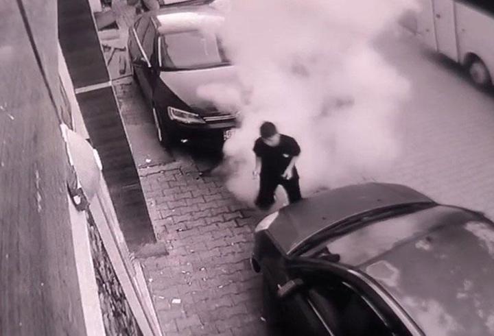 Çocuğun elinde torpil patladı