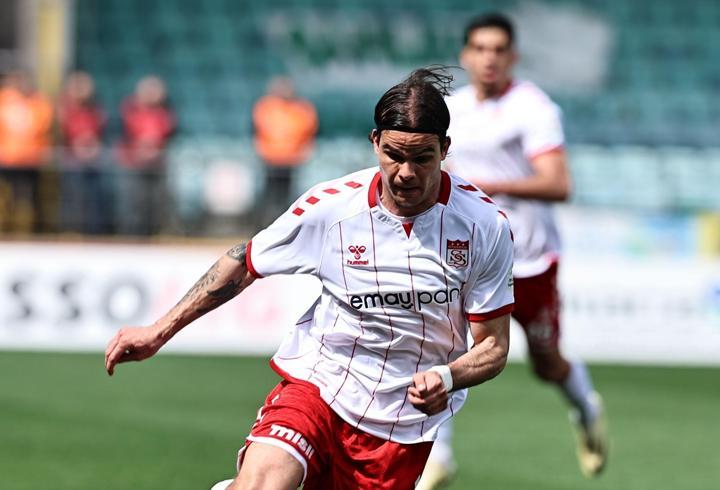 Sivasspor'un deneyimli ismi Charisis, 'dalya' dedi