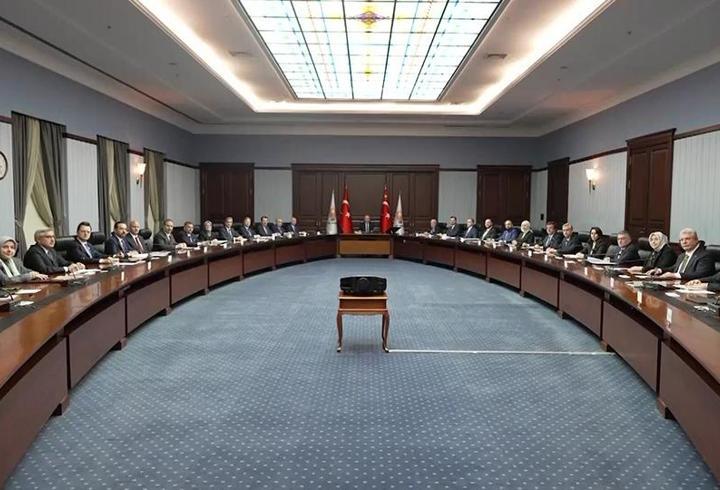 AK Parti'de MYK toplanıyor