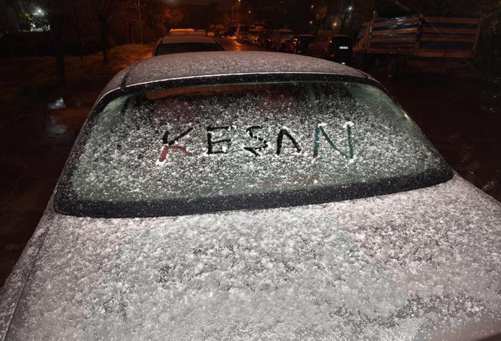 Edirne’de kar yağışı başladı 