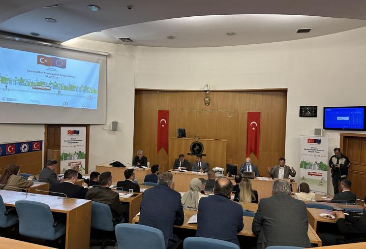 Düzce'de "Sürdürülebilir Kentsel Ulaşım Planı" sunumu yapıldı