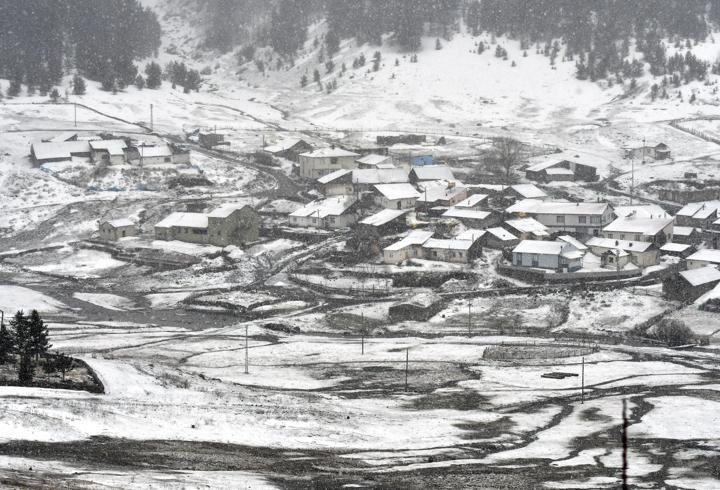 Erzurum, Kars ve Ardahan'da kar yağışı etkili oldu
